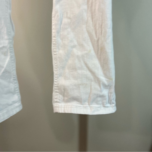 Amethyst Jeans White Cropped Denim - Picture 5 of 8